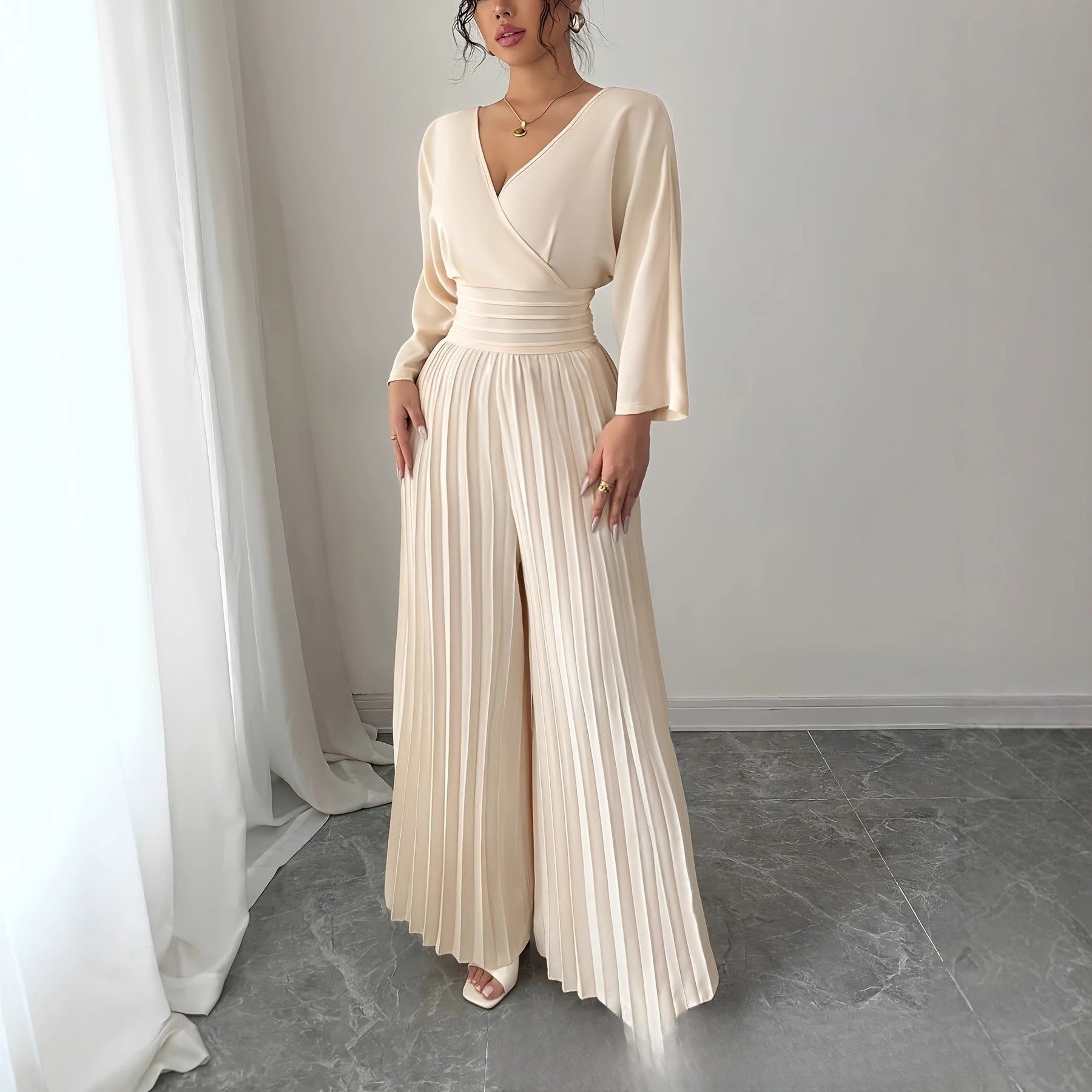 Stylish V-neck High-waist Solid-color Sexy Pleated Jumpsuit
