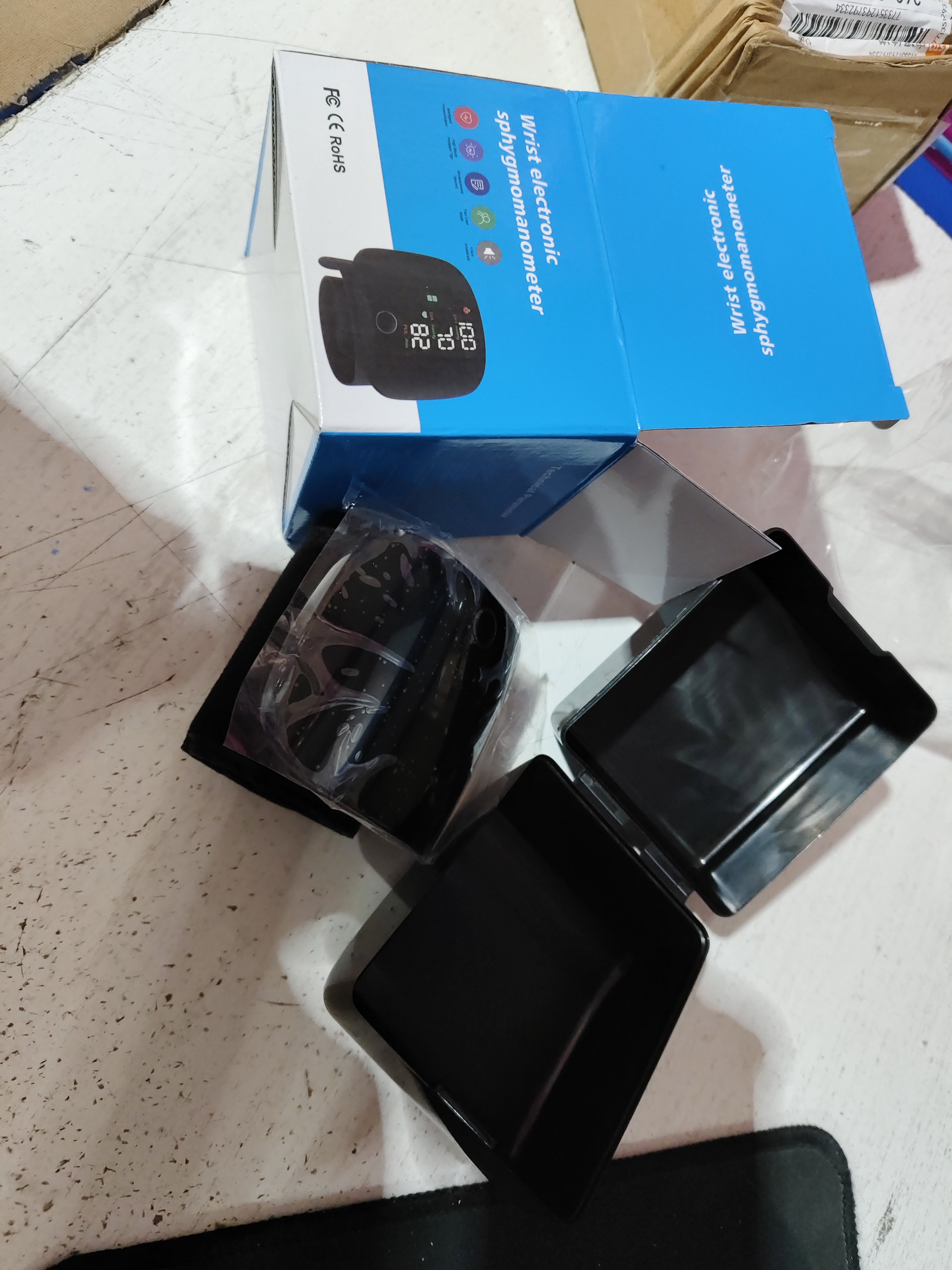 Wrist Sphygmomanometer Rechargeable Blood Pressure Meter Wrist Blood Pressure Eter Smart Touch Screen Blood Pressure Meter Household Electronics